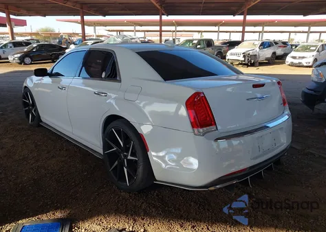2018 Chrysler 300 Limited z USA, uszkodzony, nr VIN 2C3CCAEGXJH319794